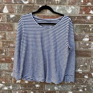 Long-sleeved Black and a White Striped Tee